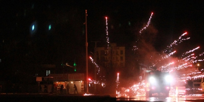Kadıköy'de izinsiz gösteri