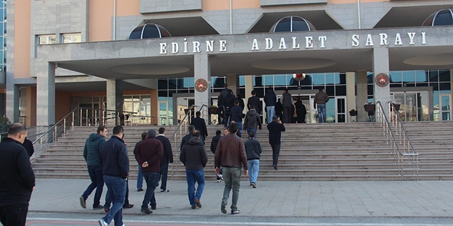 Edirne'deki 21 sankl FET davasndan tahliye kmad