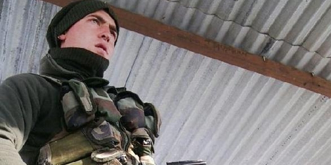 Hakkari'de �ehit olan asker memleketine u�urland�
