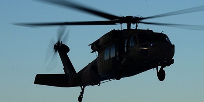 Tunceli'de içinde 12 kişinin olduğu helikopter düştü
