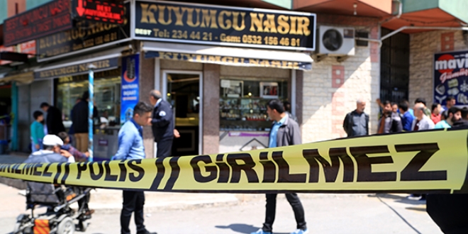 Mersin'de kuyumcuya silahlı saldırı