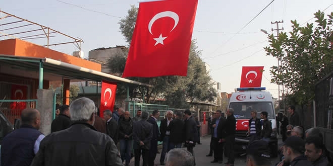 Şehit Uzman Çavuş Bahçe'nin baba evinde yas var