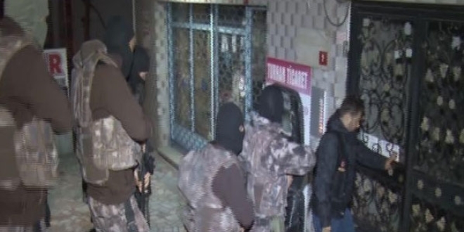 İstanbul'da uyuşturucu satıcılarına baskın