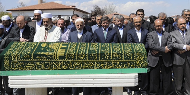 AK Parti eski Milletvekili Candan, son yolculuğuna uğurlandı