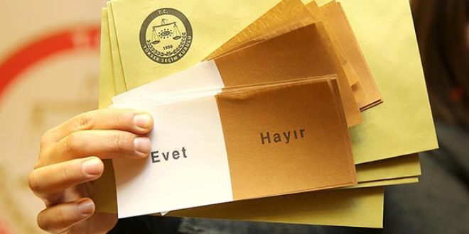 AK Parti ve CHP'nin YSK temsilcilerinden aklama