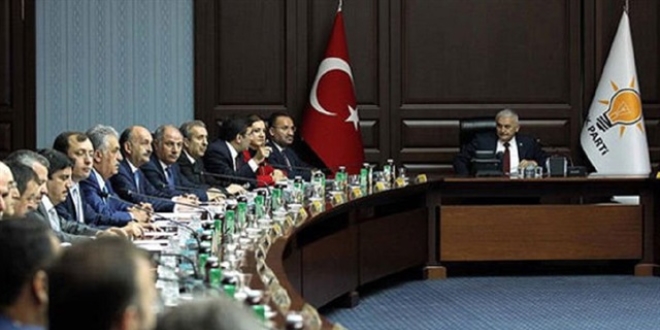AK Parti MKYK toplantısı sona erdi