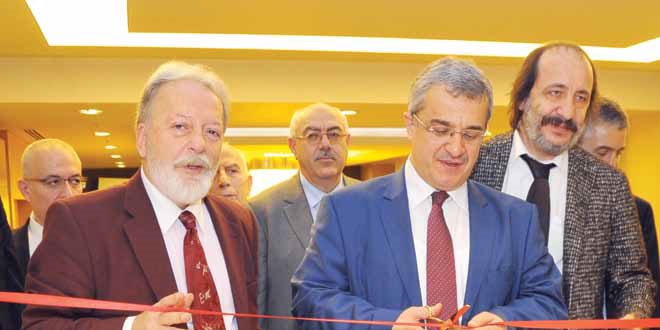 'Küçük teknoloji şirketleri birleşmeli'