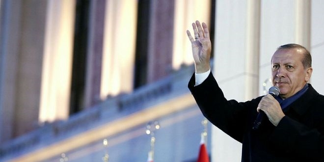 Avrupa'da Nazizm Erdo�an'a kar�� hortlad�