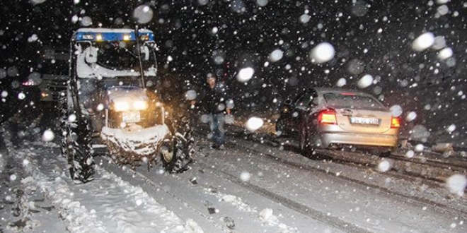 Meteoroloji uyarmıştı, beklenen kar geldi