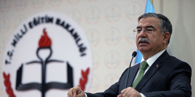 'Üniversiteye giriş tek sınav üzerinden olmamalı'