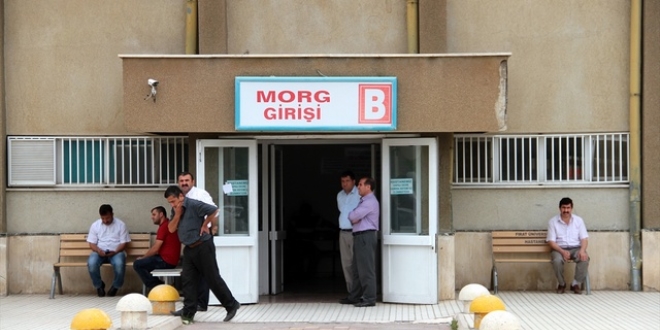 Eşini öldürdükten sonra intihar etti