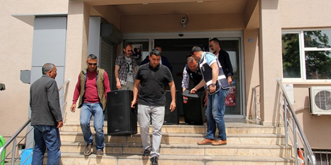 Belediye d���n salonunun ses sistemi �al�nd�