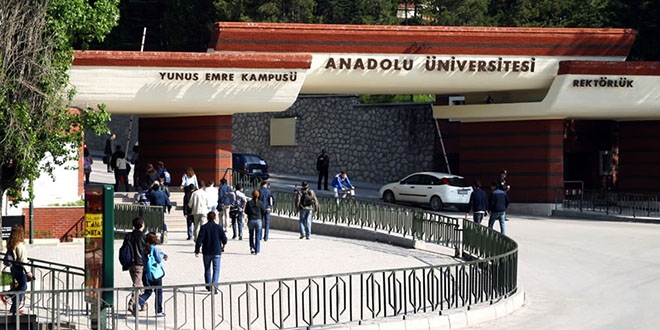 AÜ Batı Avrupa Programları kayıtları başladı