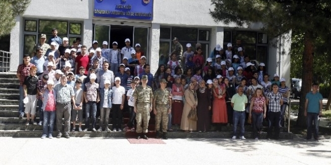 Diyarbakır'dan 100 öğrenci Çanakkale'ye gönderildi
