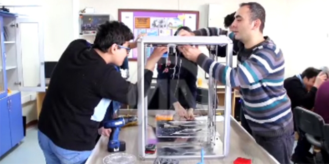 BİLSEM öğrencileri büyük boyutta 3D yazıcı üretti