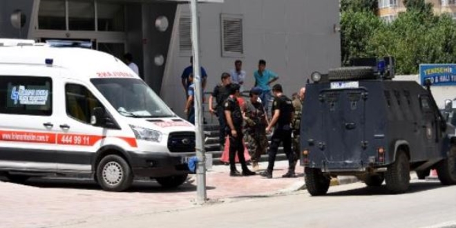 Van'da terör saldırısı: 1 şehit, 3 yaralı