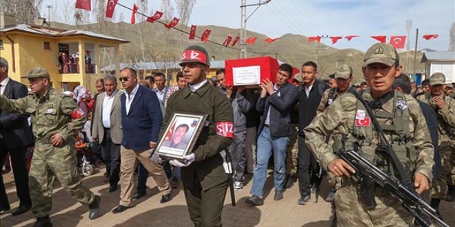Kırgız Türkü şehit son yolculuğuna uğurlandı