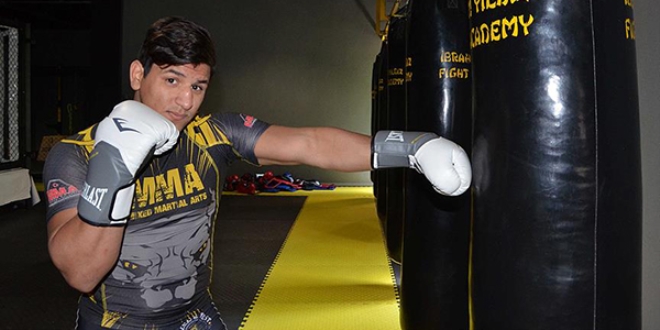 Karton toplay�c�l���ndan d�nya �ampiyonlu�una