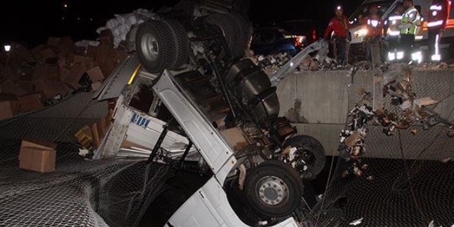 Kazada �len lise ��rencisi topra�a verildi