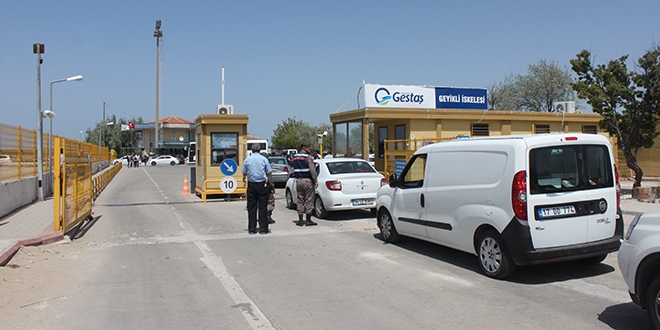 Geyikli �skelesi'nde yo�unluk ya�an�yor