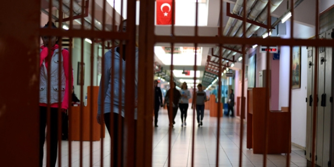 16 Ceza İnfaz Kurumu Müdürü de ihraç edildi