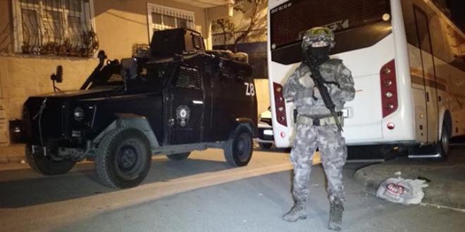 İstanbul'da şafak operasyonu: 6 gözaltı