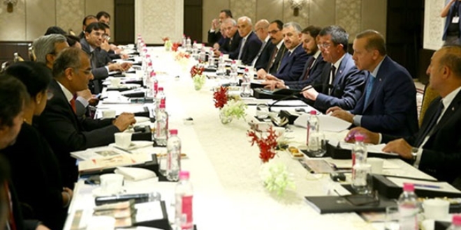 Erdoğan, Hindistan'da CEO'lar ile bir araya geldi