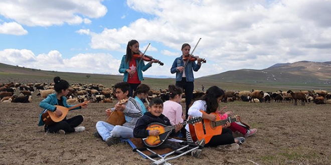 Trkiye 'ky orkestrasna' sahip kt