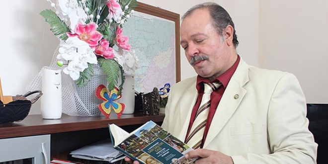 Roman dilinde s�zl�k ��karacaklar