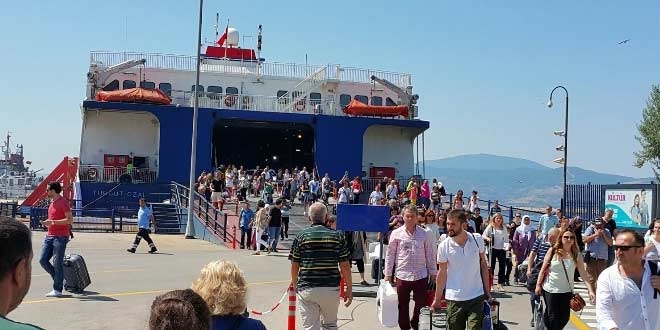 Bandırma-İstanbul deniz seferleri'nde yoğunluk
