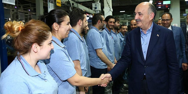 Bakan Müezzinoğlu'ndan fabrika ziyaretleri
