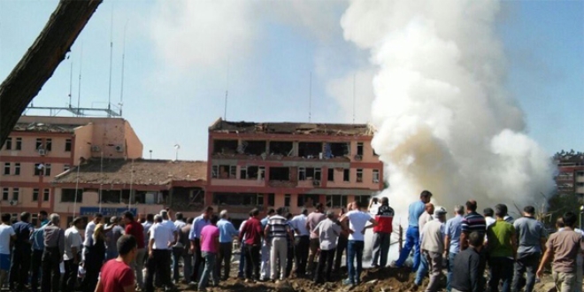 Elaz��'da emniyet binas�na sald�r�yla ilgili 2 ki�i tutukland�