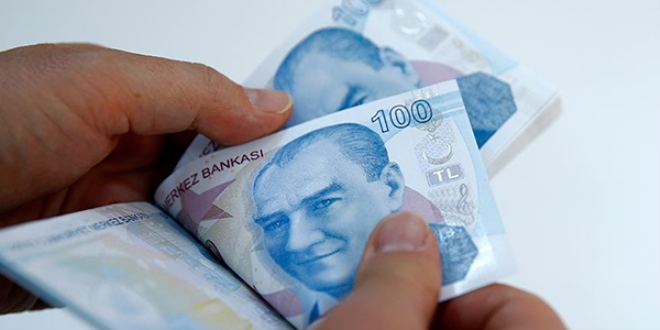 Ya�l� ve engellilerin y�z� desteklerle g�ld�