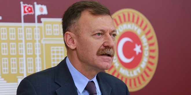 '7 binden fazla akademisyeni yok etmek �lkemizin ��kar�na de�ildir'