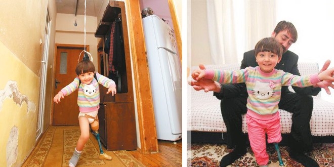 Babasıyla adım adım hayata tutunuyor
