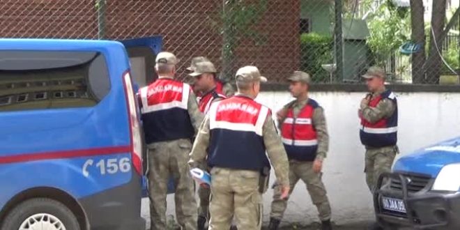 Tokat'ta 2'si astsubay, 9 kişi tutuklandı