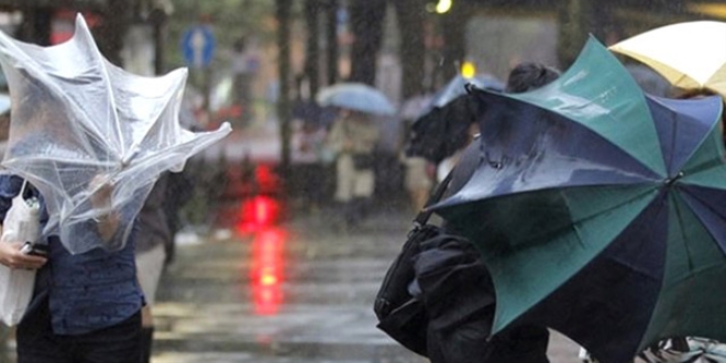 Meteorolojiden 4 il için kuvvetli yağış ve fırtına uyarısı