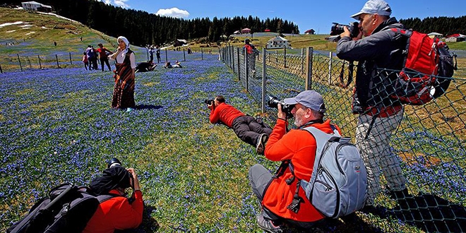 Karadeniz'in baharı fotoğrafçıları büyülüyor