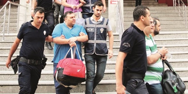 Balyoz hakimine üç ağır müebbet