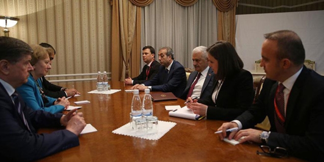 AK Parti Moldova'daki Sosyalist Parti ile iş birliği yapacak