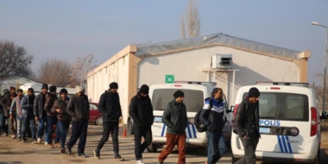 Sınırlarda bin 36 kaçak yakalandı