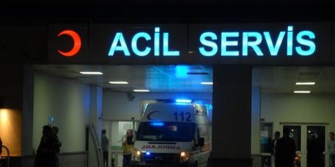 Afyonkarahisar'da iki otomobil çarpıştı: 1 ölü, 5 yaralı
