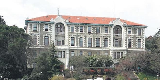 İki okulda tacizci şoku