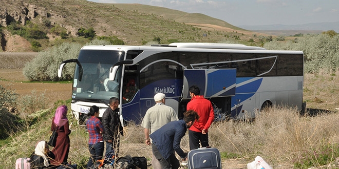Yozgat'ta yolcu otobs arampole dt: 10 yaral
