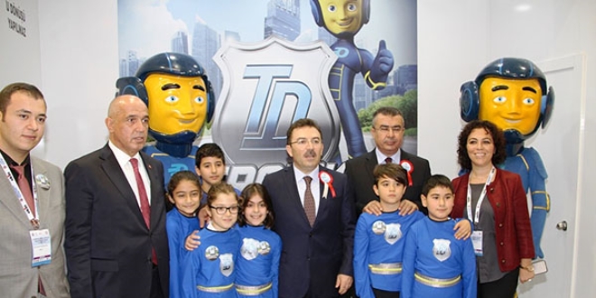 250 ��renci daha 'trafik dedektifi' oldu