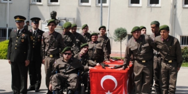 Yalova'da engelli gençler 'asker ocağı'na hazırlandı