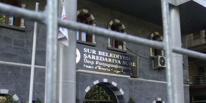 Diyarbakır'da 6 dil bilen zabıtalar görevde
