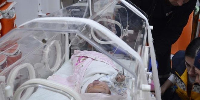 Manisa'da p poetinde bebek bulundu