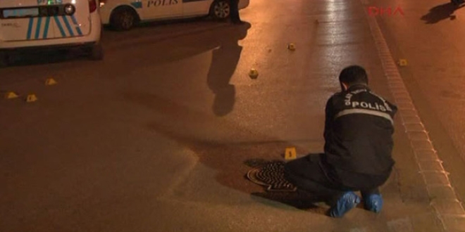 Ankara'da sokak ortasında silahlı çatışma!