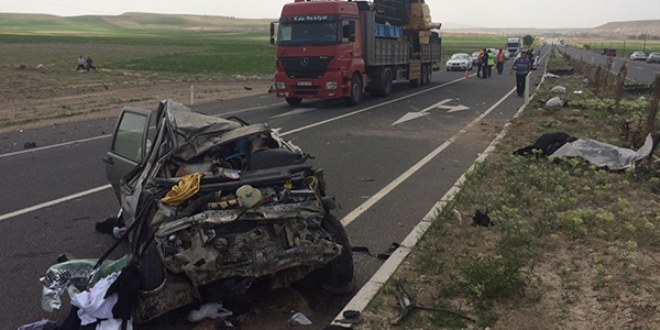 Kayseri'de iki otomobil arpt: 3 l, 1 yaral